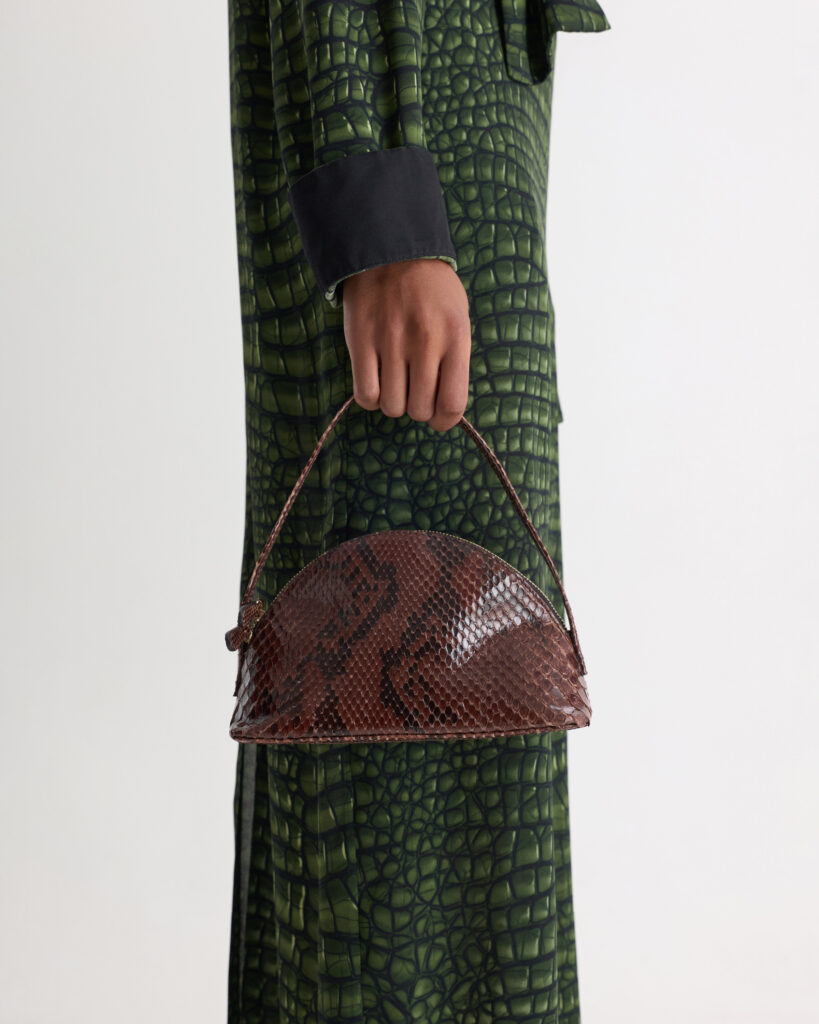 Python Mini – Chestnut